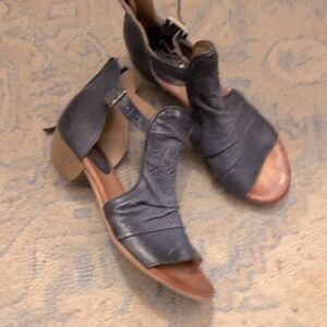 Miz Mooz Leather Heeled Sandals Corra River sz EU 40 9-9.5 A572849 EUC